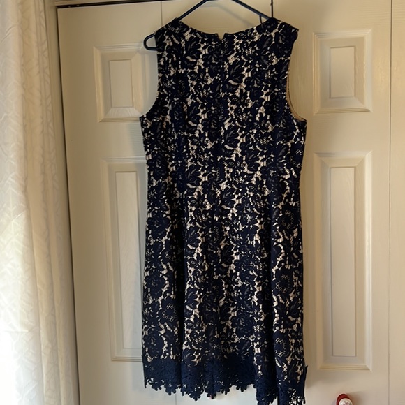 Rod & Ali Navy Dress - Picture 4 of 5